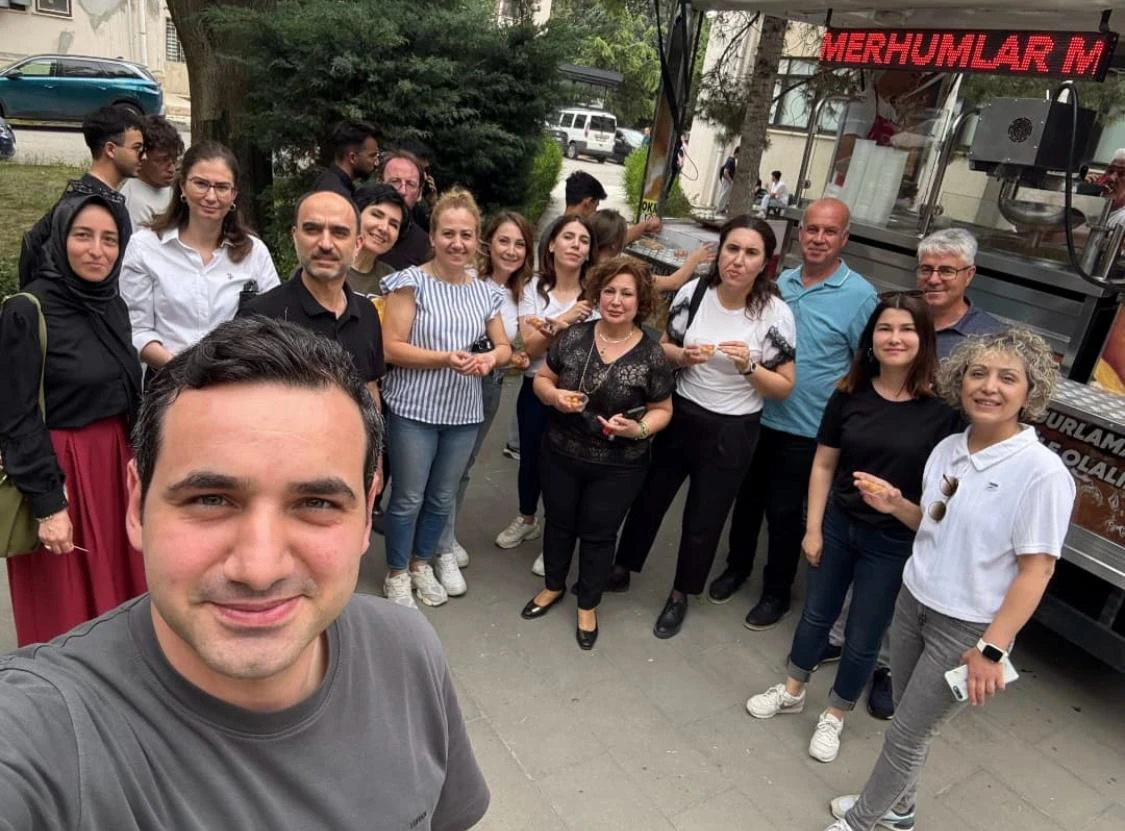 Lokma Tatlısı İkramı